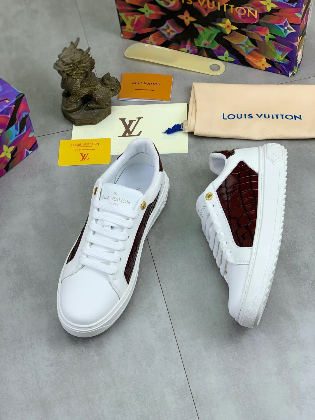 Men's men's shoes P520💰【New style】🆘High quality cowhide【Louis Vuitton】LV official website's latest model🎁casual and fashionable men's shoes👟hot style💥simple and elegant style, exclusive for trendy men. Unique official website's latest brand elements👑original decoration, fashionable and generous, the fabric is made of original denim➕comfortable and breathable mesh lining➕cow leather feet ✅The official website specifies wear-resistant casual outsole, the classic model is taken in real life🎬Color: 5⃣️colors available😍Number of codes: 38-44 Full set of packaging